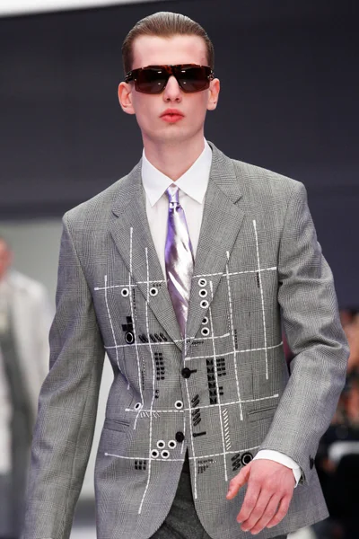 Look 4